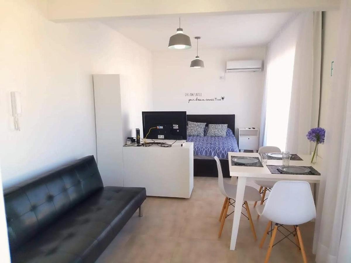 Independencia 1302 10A By Hb Apartment Буенос Айрес Екстериор снимка